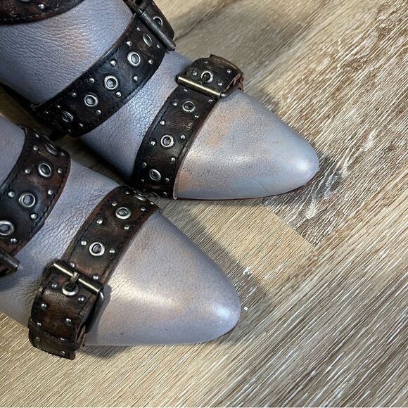 Freebird Joust Buckle Boot in Smoke - Picture 9 of 14